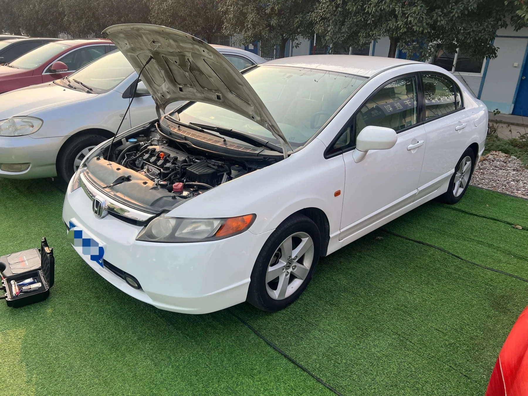 Used vehicle being checked in China before purchase