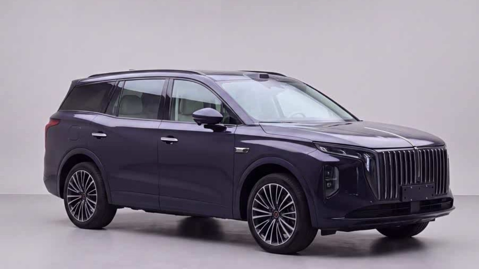 Purple updated Hongqi HS7 PHEV shown from the front three-quarter angle