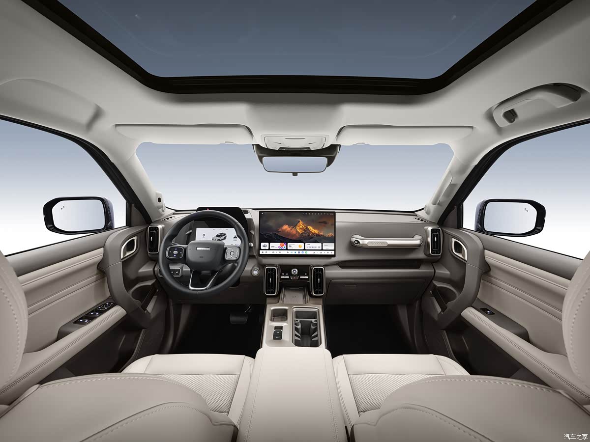 GWM Big Dog Hybrid cabin with digital instruments and central display