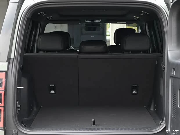 Cargo area of the Geely Galaxy Battleship 700