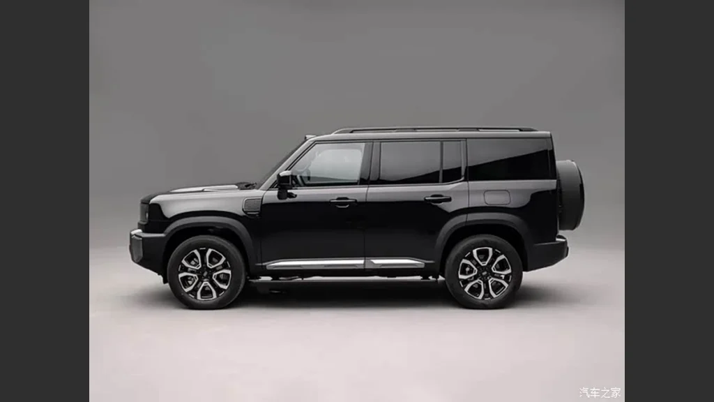 Geely Galaxy Battleship 700 plug-in hybrid SUV in side profile