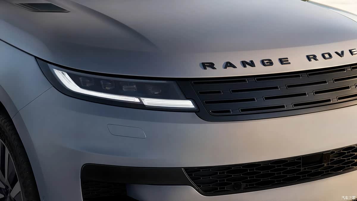 Range Rover Sport EV front grille and headlamp design